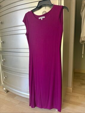 Magenta Cap-Sleeve Midi Dress